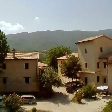 Villa Agriturismo Il Covo Del Solengo Valtopina Exterior foto