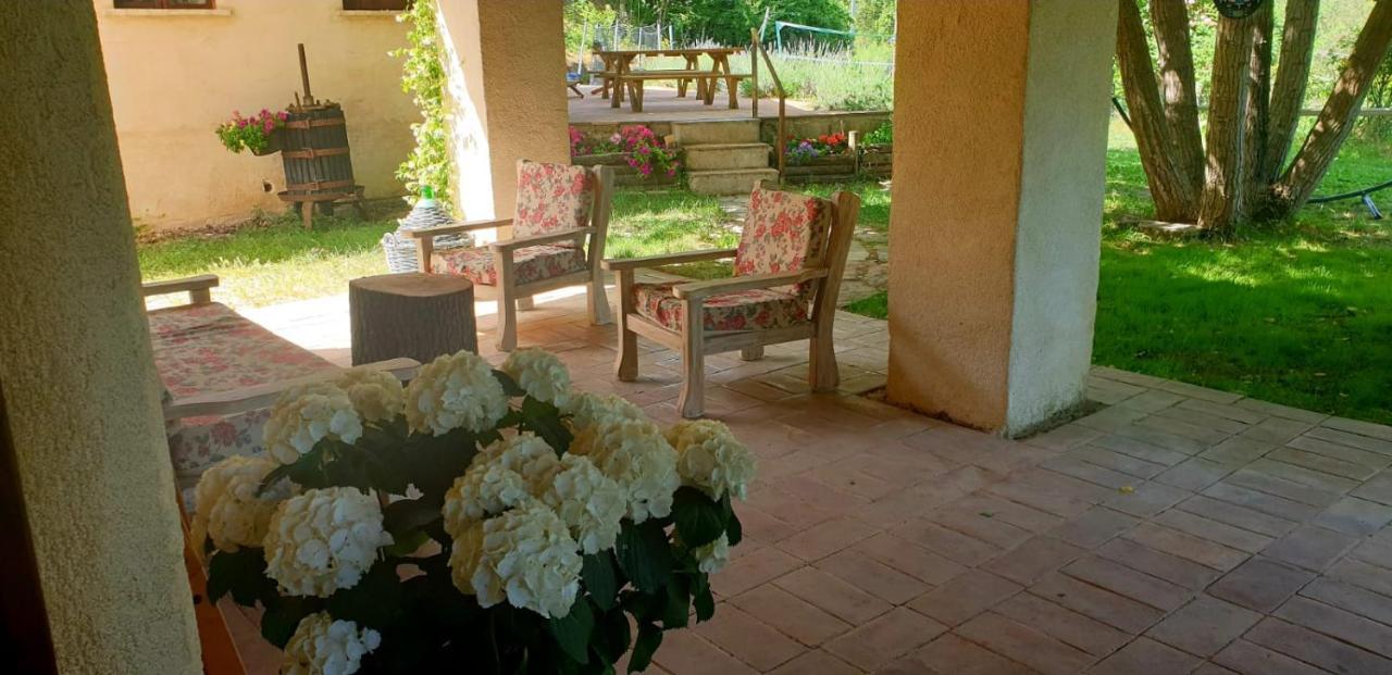 Agriturismo Il Covo Del Solengo Valtopina Exterior foto