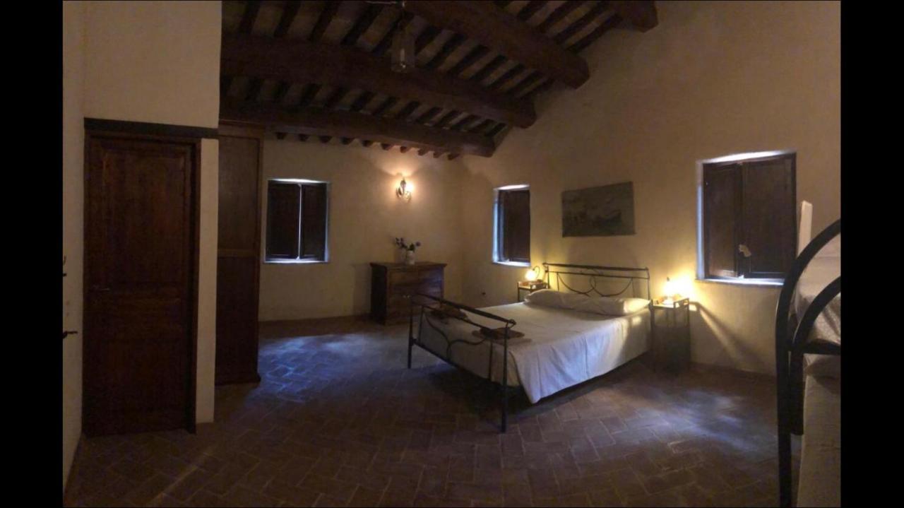 Agriturismo Il Covo Del Solengo Valtopina Exterior foto