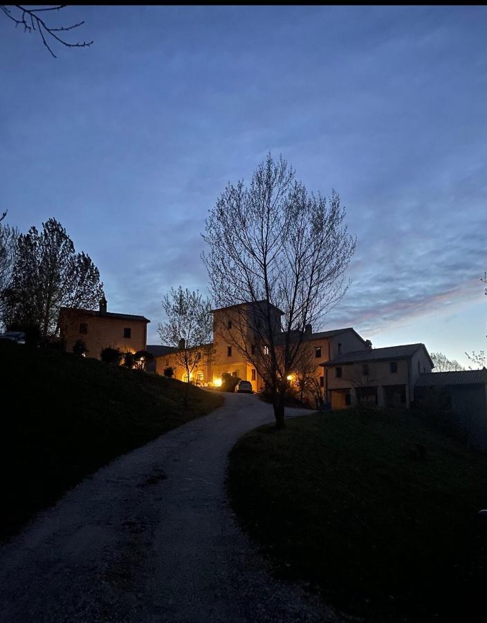 Villa Agriturismo Il Covo Del Solengo Valtopina Exterior foto