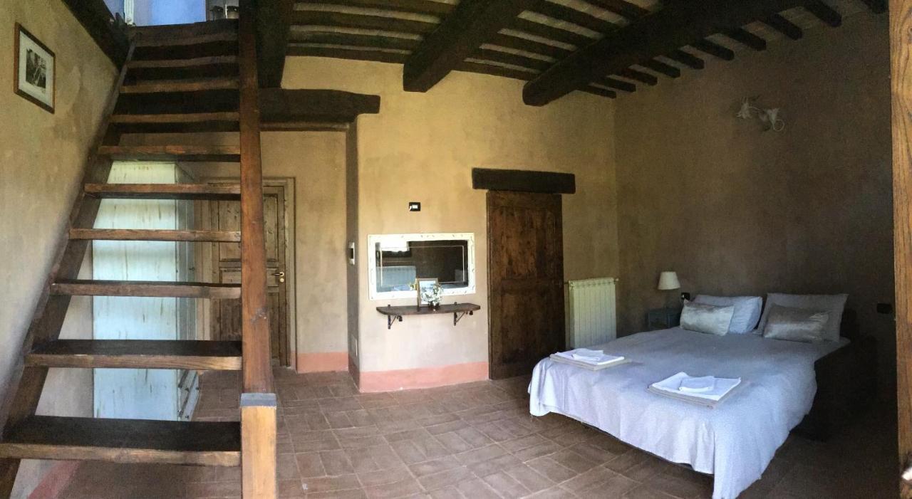 Agriturismo Il Covo Del Solengo Valtopina Exterior foto