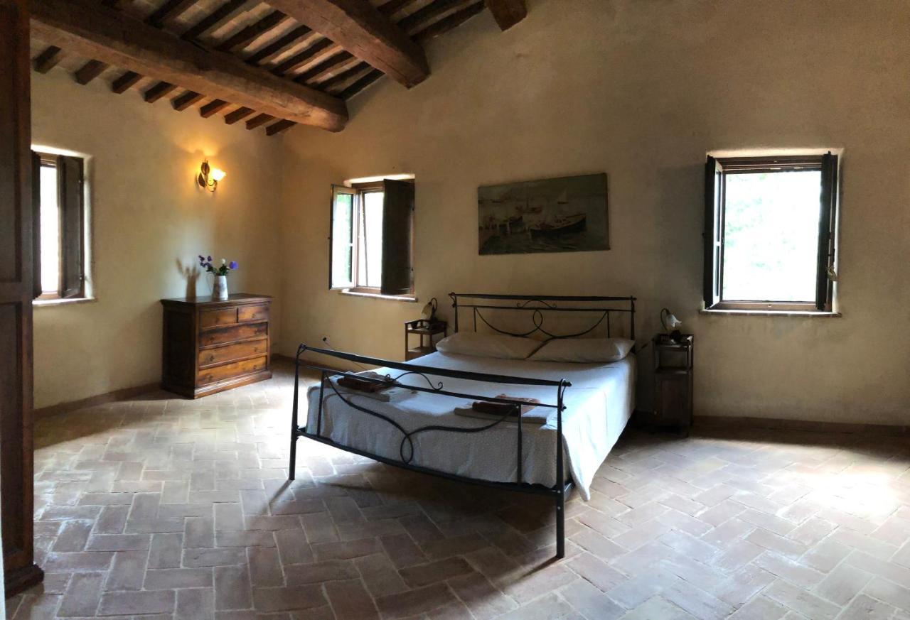 Agriturismo Il Covo Del Solengo Valtopina Exterior foto